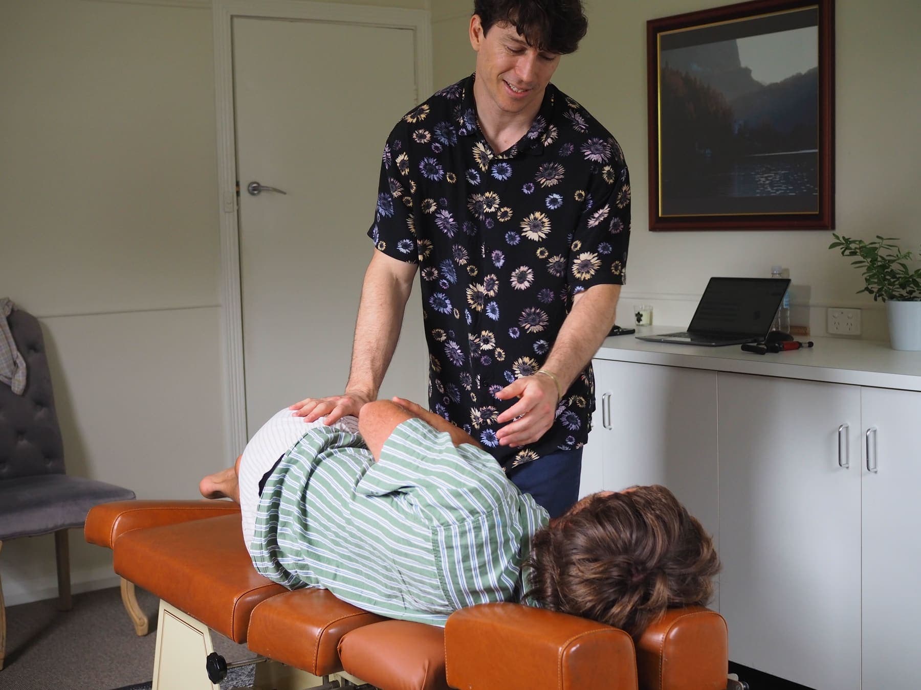 Chiropractic treatment at Elvin Chiropractic, Mount Hutton